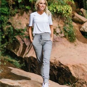 Zyia Joggers size large.